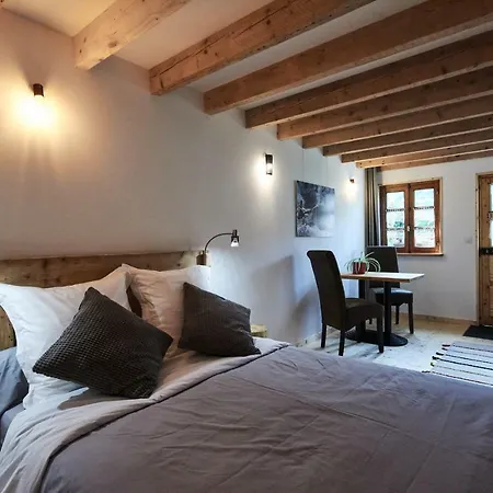 La Foyere Bed & Breakfast